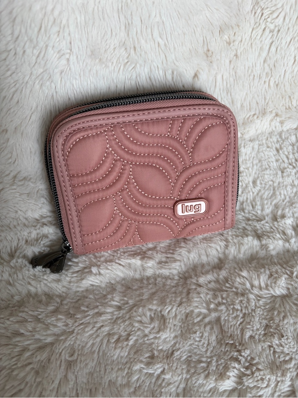 EUC Lug Splits Compact Wallet in Contemporary Pink